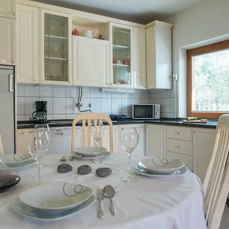 For Six With Free Parking Apartament Zadar